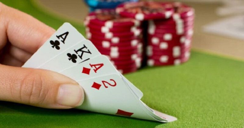 Xì dách 4 lá xì tính mấy?